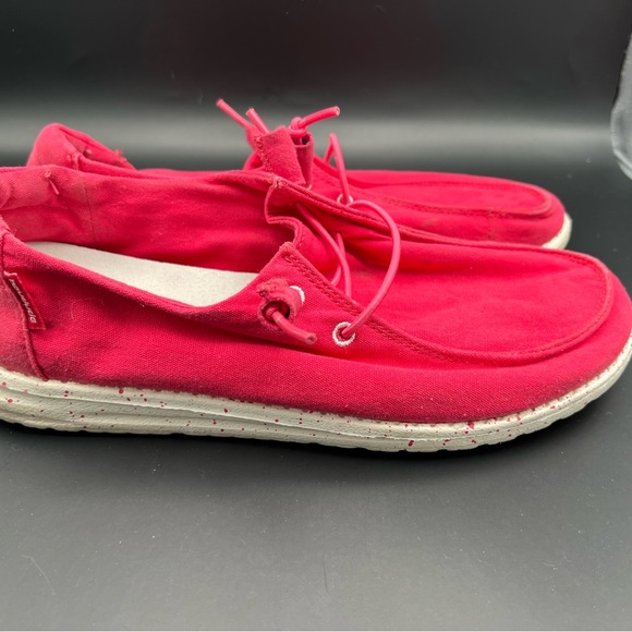 Hey Dude Wendy Coral/Red– Women’s Size 9 - Picture 2 of 5